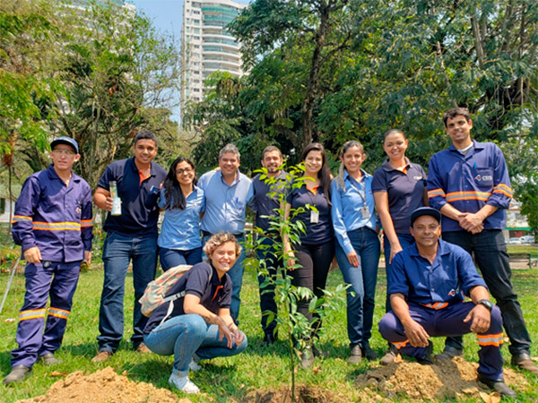 Ação de Conscientização marca as comemorações do Dia da Árvore com a equipe da CBSI